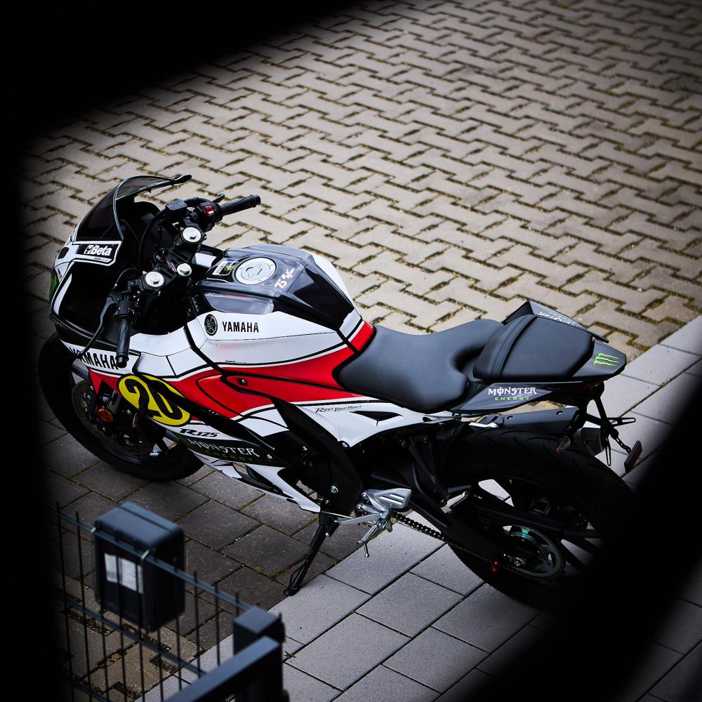 YAMAHA R125 (23-_) "SILVERSTONE 2024" Dekor Stickerkit