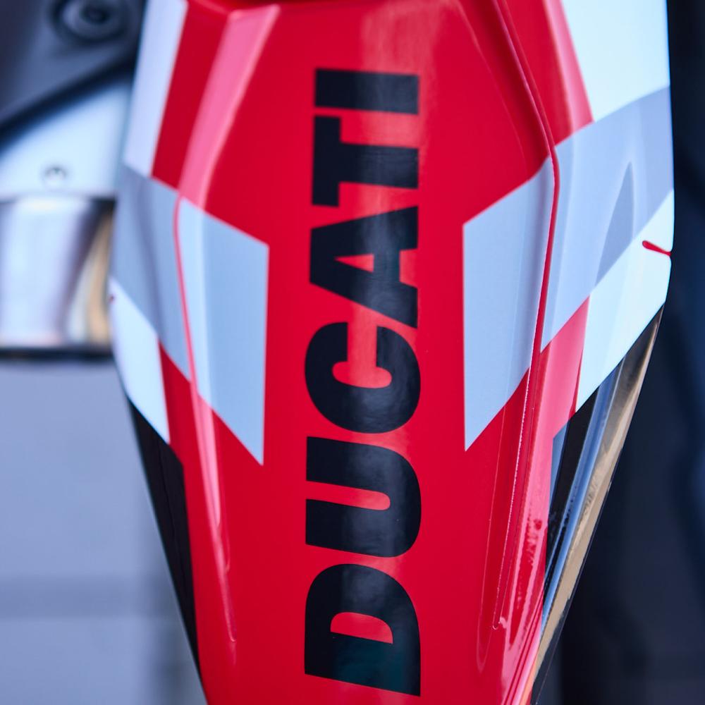 Ducati Hypermotard 698 Mono "RVE-Replica 01" Dekor Stickerkit