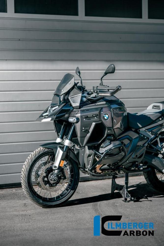 Wasserkühlerabdeckung links mit Löchern für den Kofferhalter Carbon matt R 1300 GS Adventure