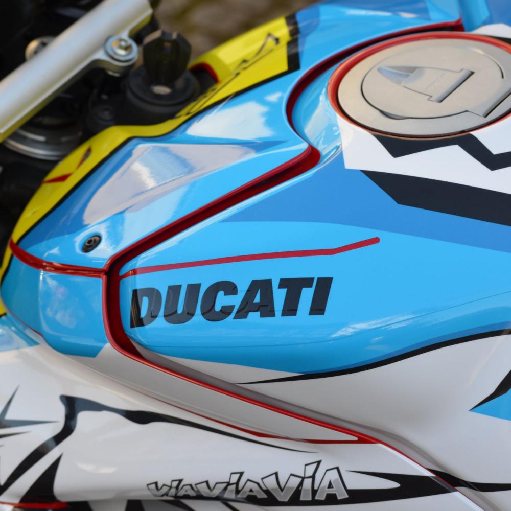 DUCATI Streetfighter V4 (20-22) "Rossi-Sharky" Dekor