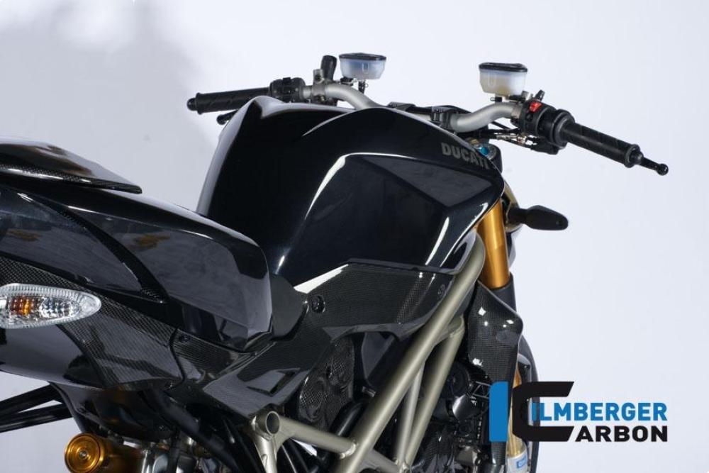 Side cover under seat right carbon