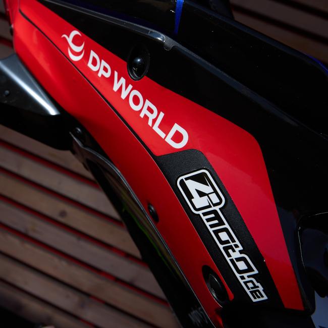 YAMAHA R9 (25-26) "MotoGP Replica" Dekor Stickerkit