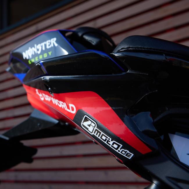 YAMAHA R9 (25-26) "MotoGP Replica" Dekor Stickerkit