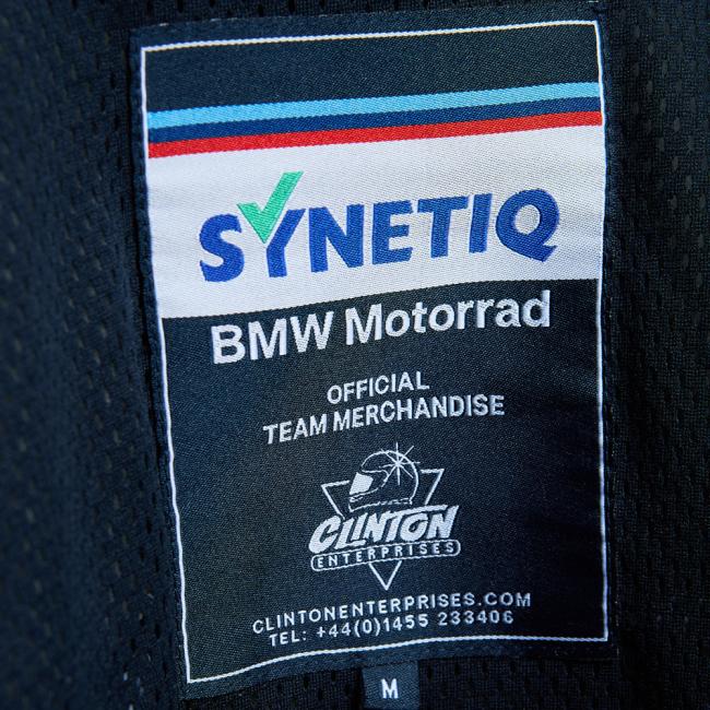 BMW Motorsport TAS Racing SYNETIQ Softshell Jacket – Offizielles Team Merchandise