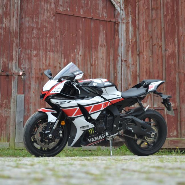 YAMAHA R1 (RN65) 20-24 "RESTYLE-R" Carbon Graphics YAMAHA R1 (RN65) 20-24 "RESTYLE-R" Carbon Graphics