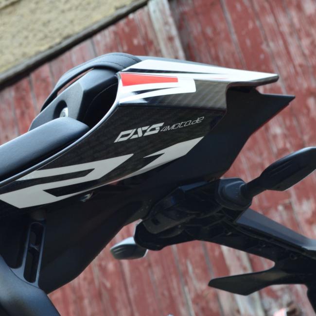 YAMAHA R1 (RN65) 20-24 "RESTYLE-R" Carbon Graphics YAMAHA R1 (RN65) 20-24 "RESTYLE-R" Carbon Graphics