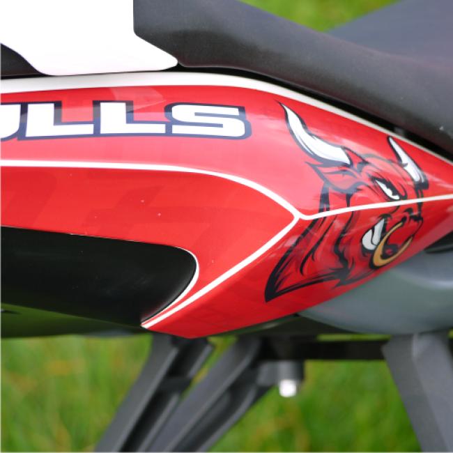 TRIUMPH Streettriple 13-17 Dekor Stickerkit "BULLS - Red"