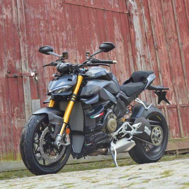 DUCATI Streetfighter V4 (20-22) "STEALTH Gold" Dekor DUCATI Streetfighter V4 (20-22) "STEALTH Gold" Dekor