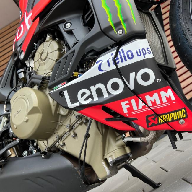 DUCATI Streetfighter V4 (20-22) "SBK-Replica" Bikewrap Graphics DUCATI Streetfighter V4 (20-22) "SBK-Replica" Bikewrap Graphics