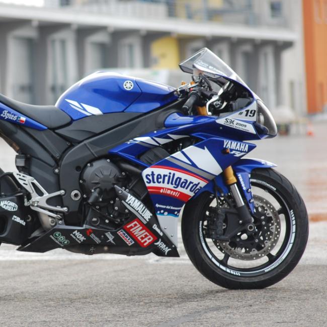 YAMAHA R1 (RN19) 07-08 Ben Spies "Sterilgarda Replica" Dekor Stickerkit