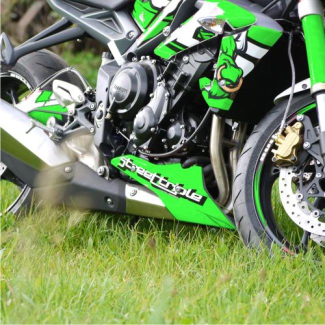 TRIUMPH Streettriple 13-17 Dekor Stickerkit "BULLS - Green"
