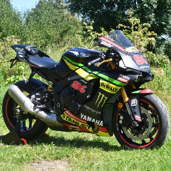 YAMAHA R1 (RN32/49) 15-19 "Tech3 Jonas Folger #94 Replica" Dekor Stickerkit